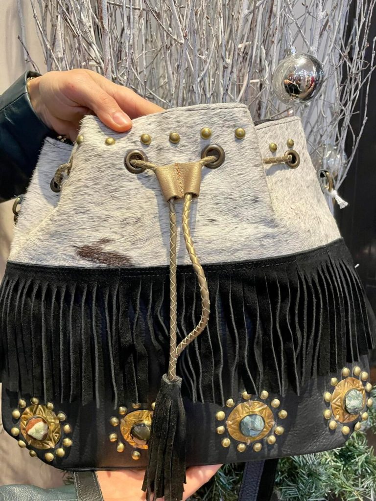 Sac à franges noir et blanc