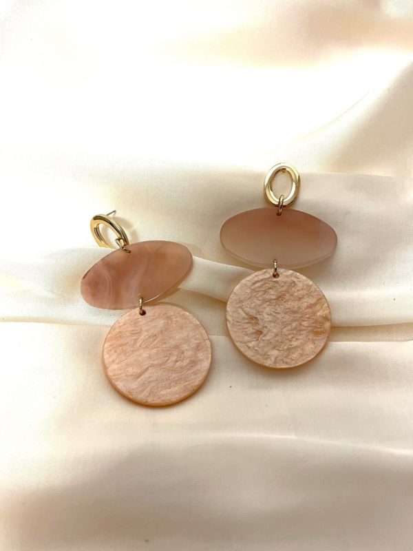 boucles d'oreilles nudes