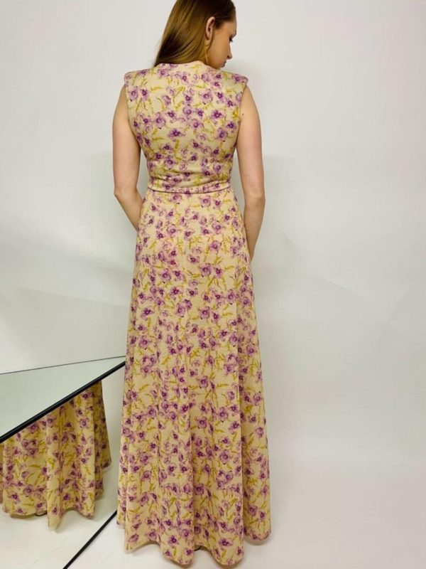 robe longue beige et violette