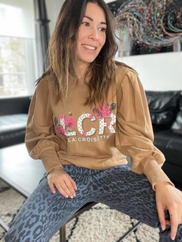 pull natalia camel